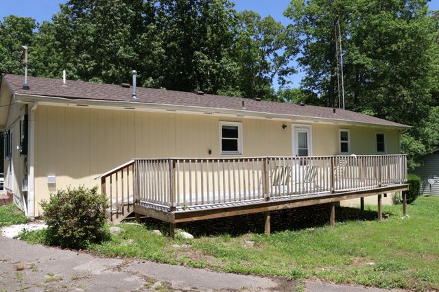 90 Laurel Ln, Paris, TN 38242