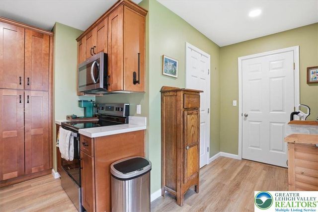 68 2nd Avenue, Lehighton Boro, PA 18235