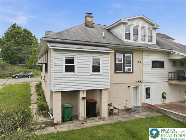 68 2nd Avenue, Lehighton Boro, PA 18235