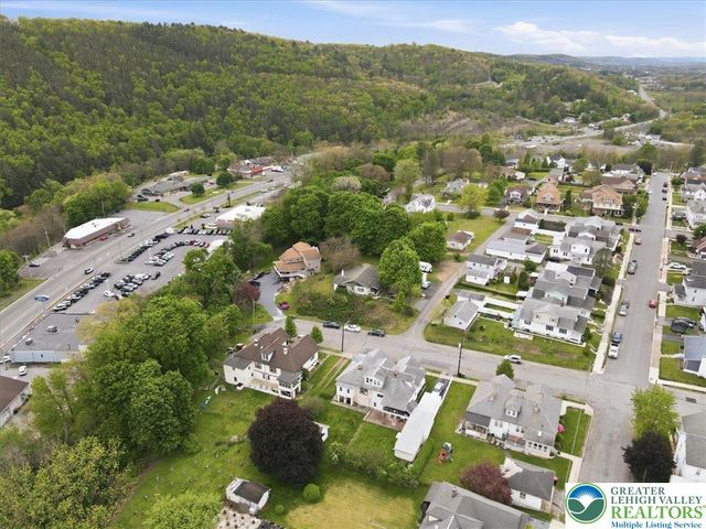 68 2nd Avenue, Lehighton Boro, PA 18235