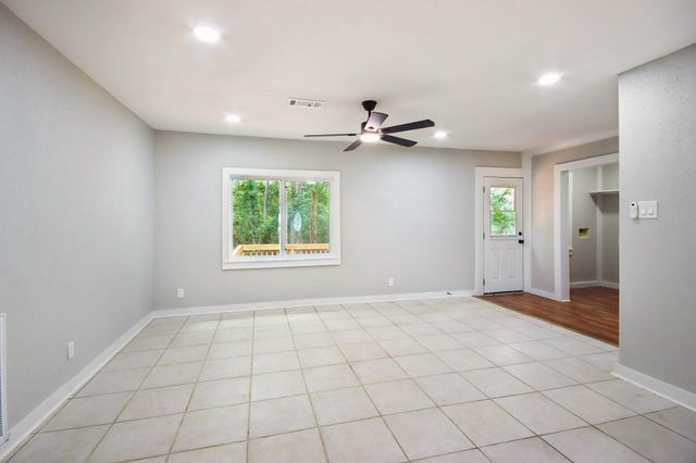 25319 Penguin Street, Magnolia, TX 77355