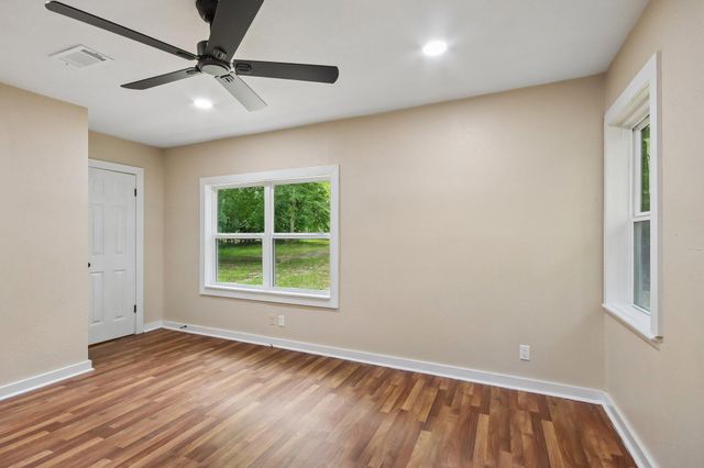 25319 Penguin Street, Magnolia, TX 77355
