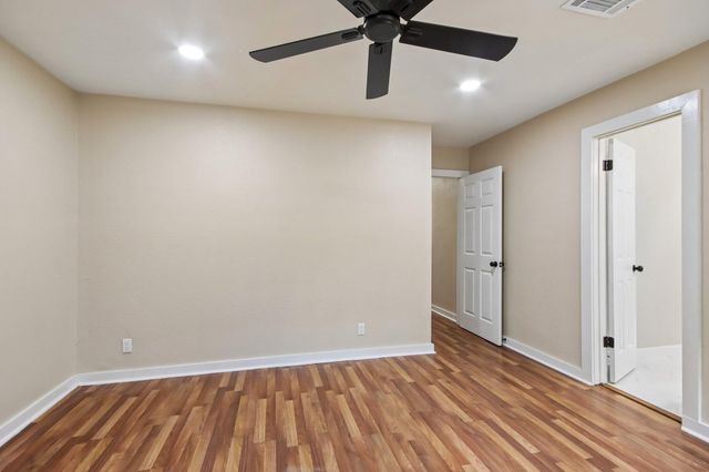 25319 Penguin Street, Magnolia, TX 77355