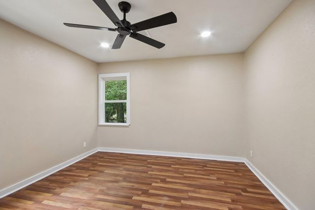 25319 Penguin Street, Magnolia, TX 77355