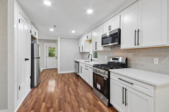25319 Penguin Street, Magnolia, TX 77355