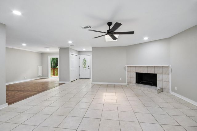 25319 Penguin Street, Magnolia, TX 77355