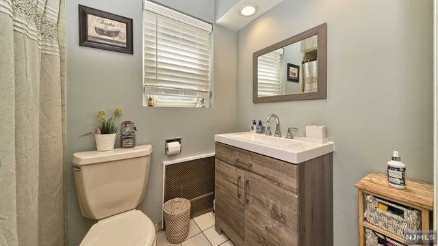 165 Bergen Avenue, Teaneck, NJ 07666
