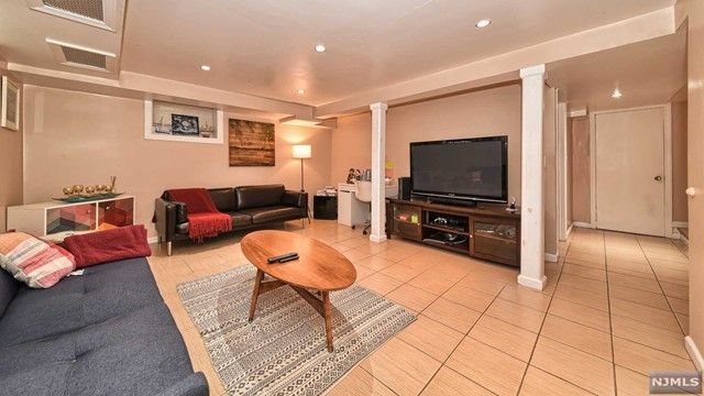 165 Bergen Avenue, Teaneck, NJ 07666