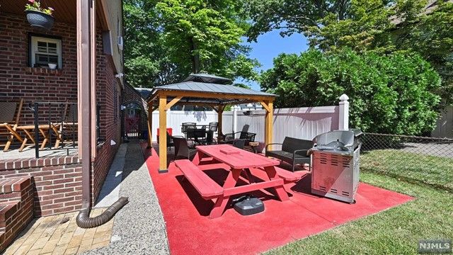 165 Bergen Avenue, Teaneck, NJ 07666