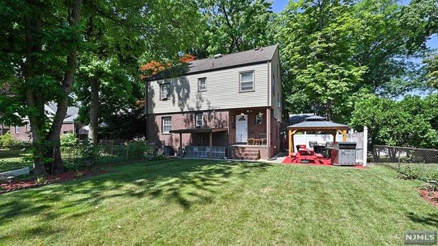 165 Bergen Avenue, Teaneck, NJ 07666