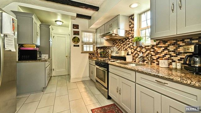 165 Bergen Avenue, Teaneck, NJ 07666