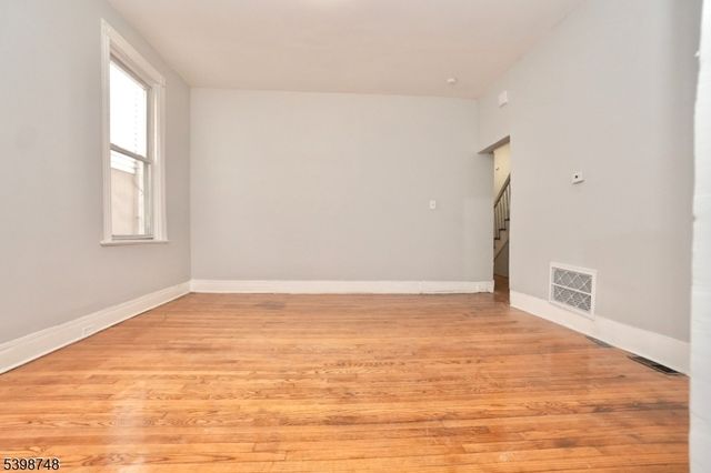 106 S 11Th St, Newark City, NJ 07107