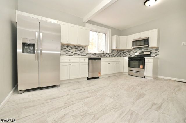 106 S 11Th St, Newark City, NJ 07107