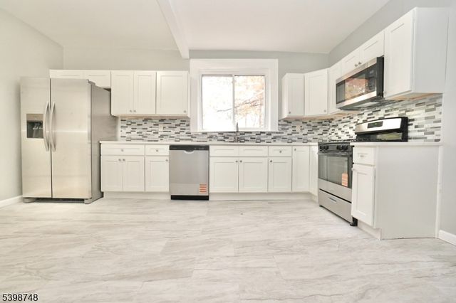 106 S 11Th St, Newark City, NJ 07107