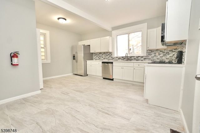 106 S 11Th St, Newark City, NJ 07107