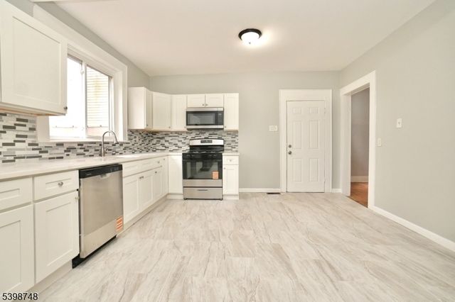 106 S 11Th St, Newark City, NJ 07107