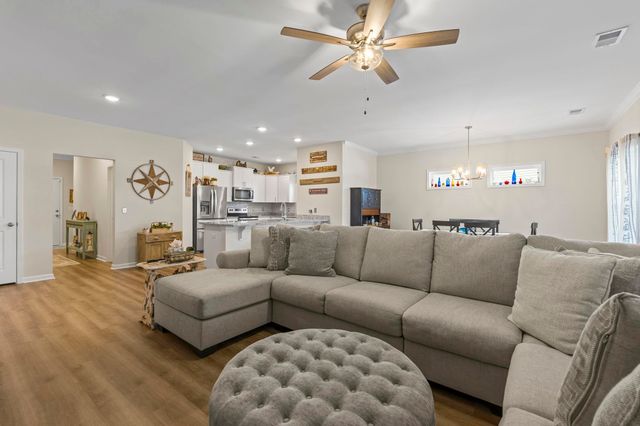 562 Honeyhill Loop, Conway, SC 29526