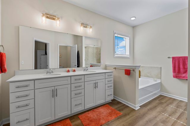 562 Honeyhill Loop, Conway, SC 29526