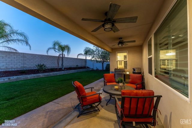 13607 Stonethwaite Lane, Bakersfield, CA 93311