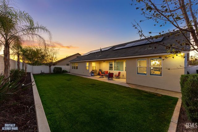 13607 Stonethwaite Lane, Bakersfield, CA 93311