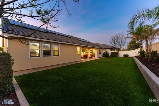 13607 Stonethwaite Lane, Bakersfield, CA 93311