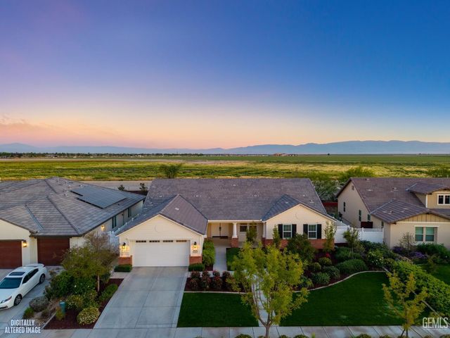 13607 Stonethwaite Lane, Bakersfield, CA 93311