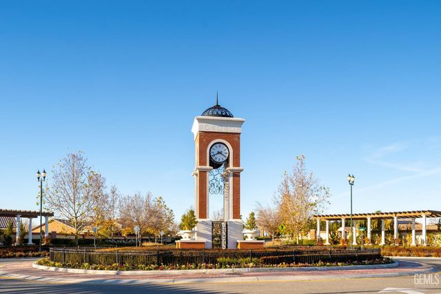 13607 Stonethwaite Lane, Bakersfield, CA 93311