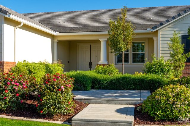 13607 Stonethwaite Lane, Bakersfield, CA 93311