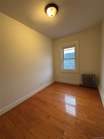 10227 129th St, Richmond Hill S., NY 11419