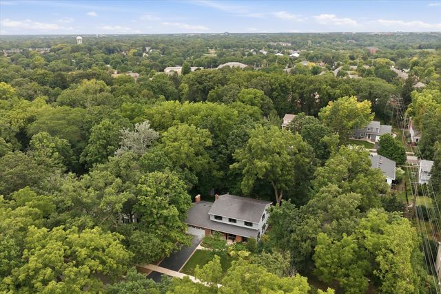 1025 Elizabeth Avenue, Naperville, IL 60540