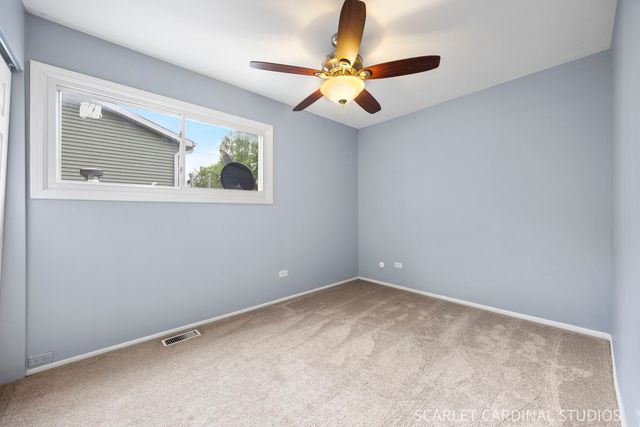376 Thorncliffe Drive, Glendale Heights, IL 60139