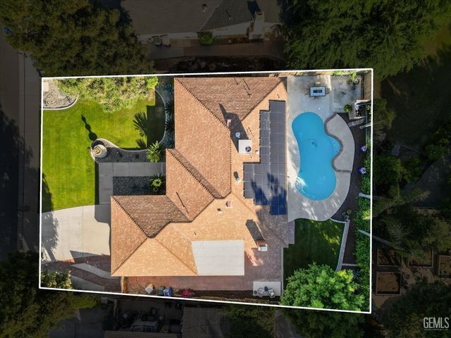 6711 Columbia Lane, Bakersfield, CA 93309