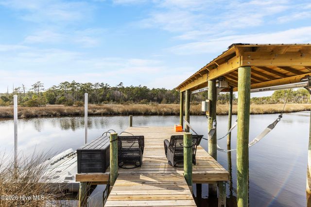 106 Blue Heron Circle, Sneads Ferry, NC 28460