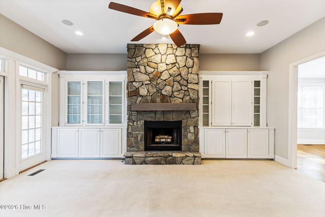 106 Blue Heron Circle, Sneads Ferry, NC 28460