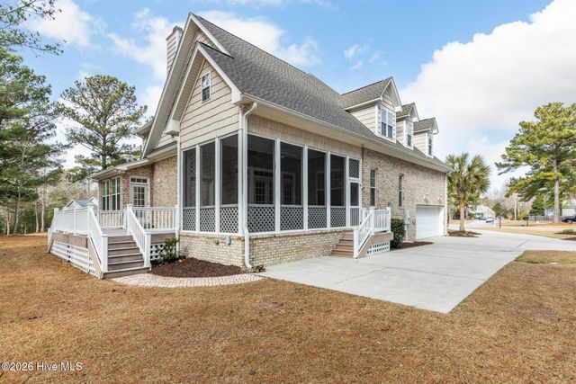 106 Blue Heron Circle, Sneads Ferry, NC 28460