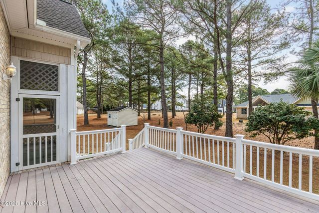 106 Blue Heron Circle, Sneads Ferry, NC 28460