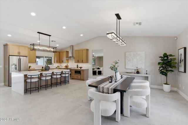 16424 N 44th Street, Phoenix, AZ 85032