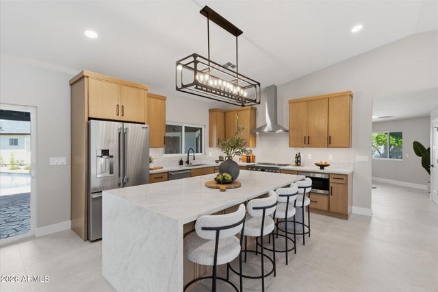 16424 N 44th Street, Phoenix, AZ 85032