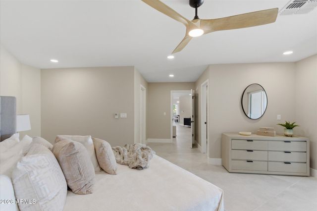 16424 N 44th Street, Phoenix, AZ 85032