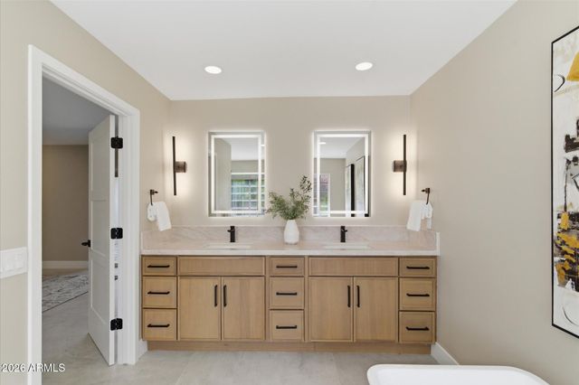 16424 N 44th Street, Phoenix, AZ 85032