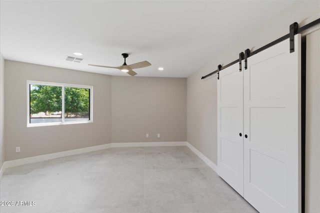 16424 N 44th Street, Phoenix, AZ 85032