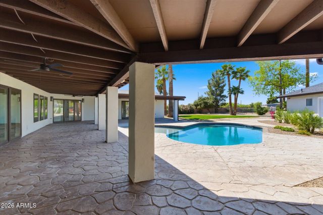 16424 N 44th Street, Phoenix, AZ 85032