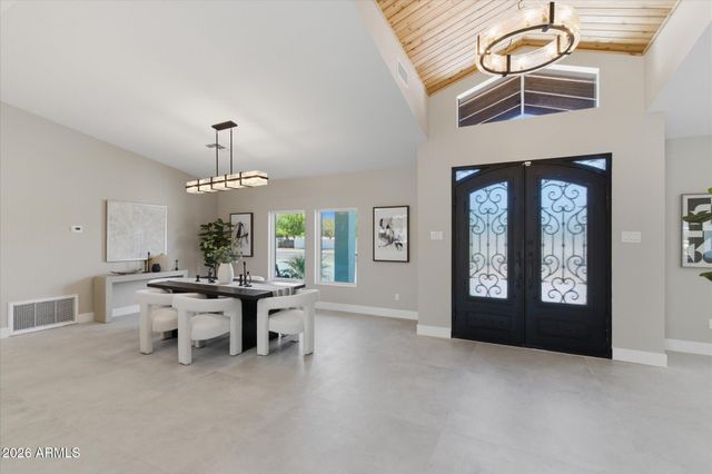 16424 N 44th Street, Phoenix, AZ 85032