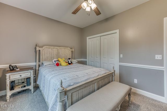 469 Grovemont Place, Piney Flats, TN 37686