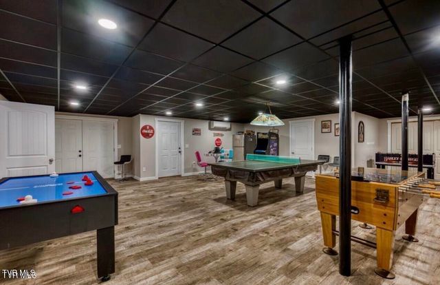 469 Grovemont Place, Piney Flats, TN 37686