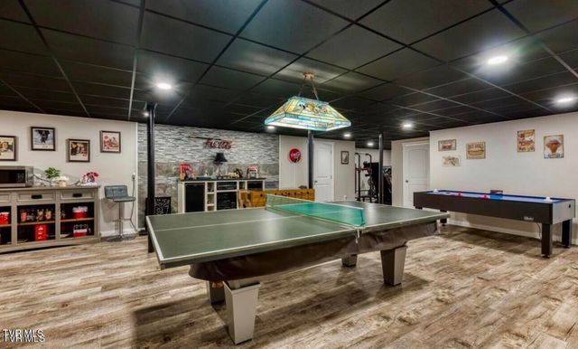 469 Grovemont Place, Piney Flats, TN 37686