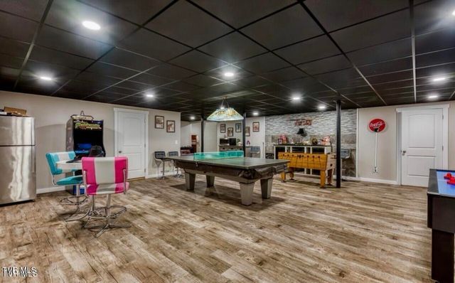 469 Grovemont Place, Piney Flats, TN 37686