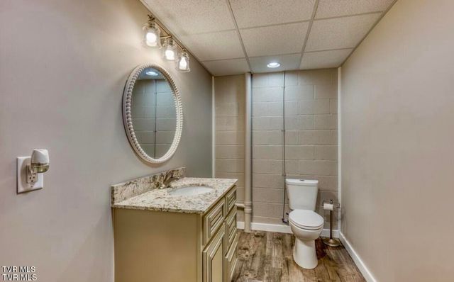 469 Grovemont Place, Piney Flats, TN 37686