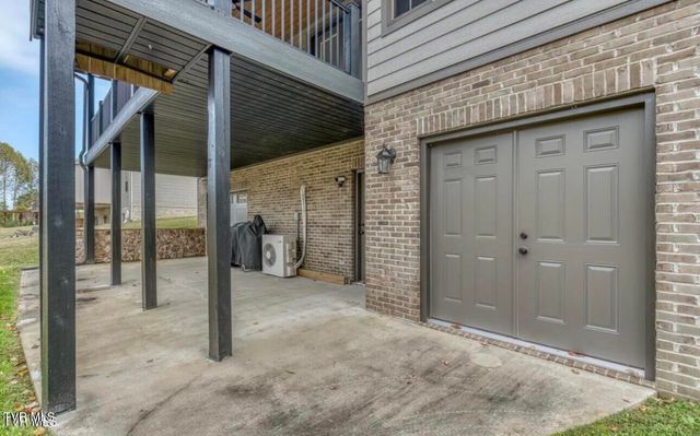 469 Grovemont Place, Piney Flats, TN 37686