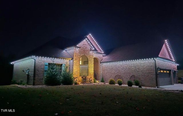 469 Grovemont Place, Piney Flats, TN 37686